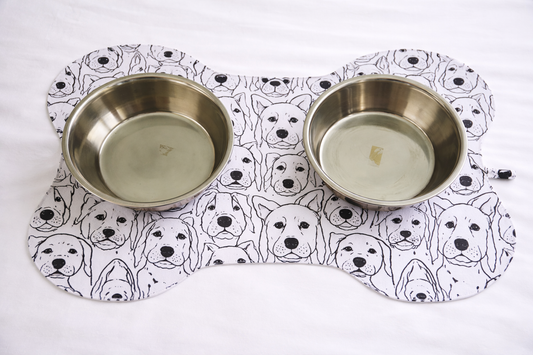 Sketchbook Pups Bone-Shaped Dog Dish Mat
